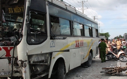 Tài xế xe khách xả thân cứu hàng chục mạng người