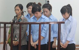 5 "nữ quái" thích buôn "hàng trắng"