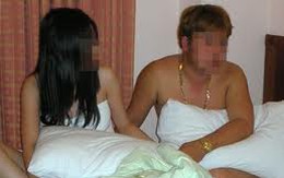 Choáng với 'tú bà' U50 bán dâm tiền triệu