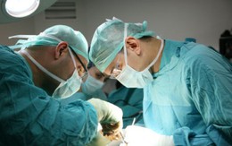 Nguy cơ tiềm ẩn sau mổ bướu cổ 