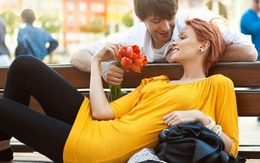 Chuyện đêm muộn: Phụ nữ yêu bằng mắt?