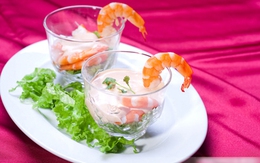 Khai vị đầu xuân với món cocktail tôm hấp dẫn