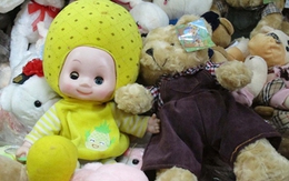 Phát hiện búp bê đầu trái cây có chất độc gây ung thư