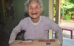 Những phần quà ấm áp tiếp tục đến với cụ bà 95 tuổi tuốt lá chuối nuôi con bệnh tật