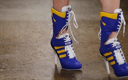 Giầy thể thao cao gót - xu hướng thời trang mới