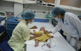 Tuy “giảm nhiệt”, nhưng cuộc chiến chống sởi vẫn chưa kết thúc