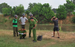 Đôi nam nữ ôm nhau chết dưới kênh 