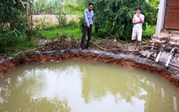 Hố sụt lún ở nhà dân tại Quảng Bình: Dân lo