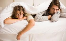 Nín thở chờ mẹ chồng... ngáy