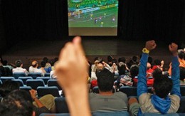 Cô gái nhảy lầu tự tử vì bạn trai bỏ nhà đi xem World Cup