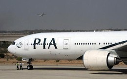 Máy bay chở 178 người bị tấn công tại Pakistan, 1 hành khách thiệt mạng