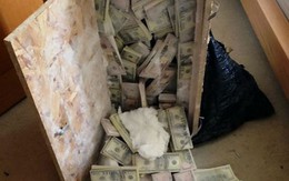 Phát hiện hơn 8 triệu USD vô chủ trên gác mái