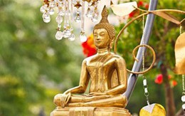 Quan tham Trung Quốc giấu phim khiêu dâm dưới… tượng Phật