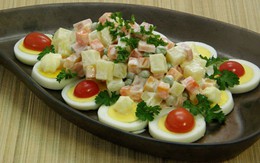 Làm Salad Nga ngon như ăn hàng