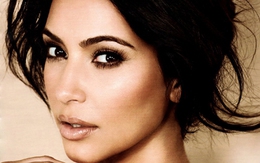 Trang điểm cá tính như Kim Kardashian