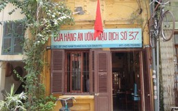 Đắt khách nhà hàng bán đồ ăn thời bao cấp ở Hà Nội 
