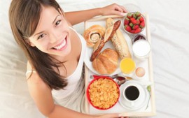 Lý giải ăn sáng ‘như vua’, ăn tối như ‘ăn mày’ và những thực phẩm này mới tốt nhất cho bữa sáng và bữa tối