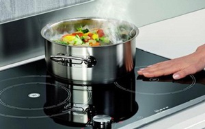 Nấu ăn trong nhà bếp có những nguy hiểm này rình rập mà nhiều người không biết