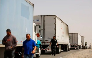 Phát hiện 46 thi thể trong xe container ở Mỹ