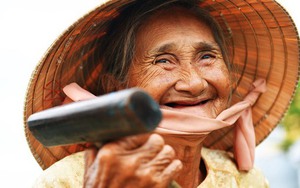 Người Việt Nam có đang hạnh phúc? Người đã kết hôn cảm thấy hạnh phúc hơn so với người độc thân, tỷ lệ người hạnh phúc ở Hà Nội và TP.HCM có sự chênh lệch đáng kể