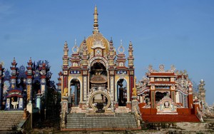 Cận cảnh "thành phố lăng mộ" xa hoa, tráng lệ độc nhất ở Thừa Thiên Huế