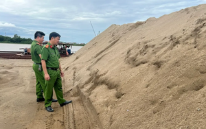 Điều tra giám đốc doanh nghiệp ngang nhiên thuê người khai thác hàng ngàn m3 cát trái phép