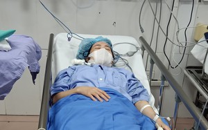 MS 828: Mẹ mất vì ung thư, người phụ nữ ở vậy chăm sóc bố liệt giường giờ lại đối diện với nguy cơ mù hai mắt vì bệnh tật