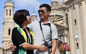 Đi chơi 30/4-1/5: Đổ xô xuất ngoại, tour ‘hot’ khóa sổ