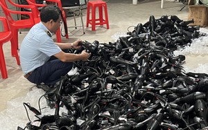 Đặt mua hơn 400 máy sấy tóc Panasonic giả giá rẻ, tiểu thương Hà Nội bán 70.000 đồng/chiếc để 'ăn' chênh lệch