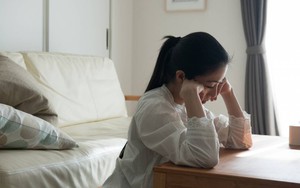 Được bạn trai soái ca dẫn về nhà, tôi suy sụp muốn chia tay khi nhận ra bố chồng tương lai là ai