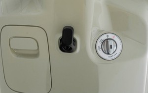 Xe máy điện giá 22,9 triệu đồng ở Việt Nam đẹp cổ điển, đi 90 km/lần sạc rẻ chỉ như xe số Wave Alpha