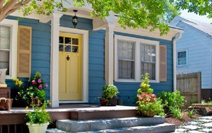 Khi xây nhà không nên để cửa chính đối diện 3 nơi này