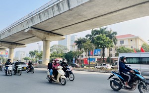 Người dân Hà Nội sắp đón tin vui thời tiết sau ngày mưa rét do không khí lạnh dồn dập tràn về