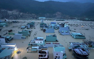 Miền Trung vẫn hứng chịu những trận mưa như trút nước, nơi nào là tâm điểm mưa lớn?