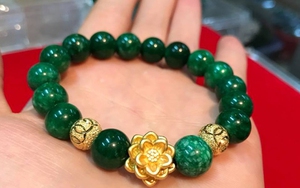 Cấm kỵ khi đeo vòng tay phong thủy bạn cần biết, tránh tác dụng ngược