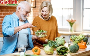 Người cao tuổi nên tránh 8 nhóm thực phẩm này để bảo vệ sức khỏe mỗi ngày