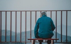 Người phụ nữ tiết kiệm tiền tỷ để tuổi già an vui: 'Điều hối hận nhất trong đời tôi là đã dành dụm tiền để nghỉ hưu'