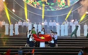 Nhạc sĩ Nguyễn Văn Chung trải lòng về ca khúc Hòa Minzy hát trong concert quốc gia 'Tự hào là người Việt Nam'
