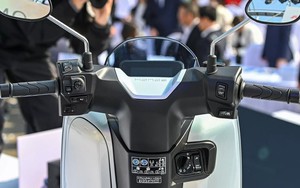 Xe máy điện của Honda sắp về Việt Nam khả năng lội nước siêu đỉnh, pin khỏe sẽ có giá bao nhiêu?