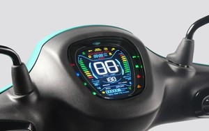 Xe máy điện giá 23 triệu đồng thiết kế đẹp sang trọng, trang bị hiện đại, đi xa 113km, cốp siêu rộng, rẻ hơn Honda Vision, chỉ như Wave Alpha