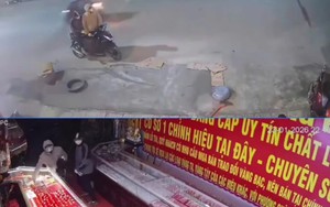 Clip: Hai đối tượng bịt mặt, cầm dao xông vào cướp tiệm vàng tại Ninh Bình