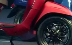 Xe máy điện giá 22 triệu đồng đẹp long lanh sánh ngang Lead, Vision, rẻ chỉ như xe số Wave Alpha liệu sẽ được lòng khách hàng?