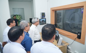 Bệnh viện E đưa hệ thống MRI 3.0 Tesla ứng dụng AI vào hoạt động