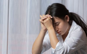 Nhờ bạn thân 'giăng bẫy' chồng thành đạt, tôi mất cả chồng lẫn bạn thân