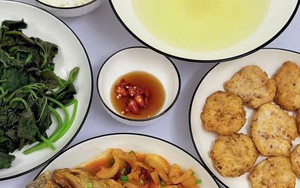 Dinh dưỡng đúng cách tăng miễn dịch cho người cao tuổi lúc giao mùa