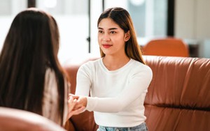 Đọc xong mới hiểu vì sao người EQ cao hiếm khi mượn 3 thứ này