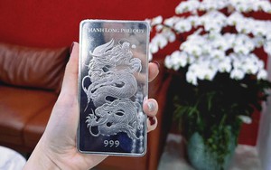 Giá bạc hôm nay (6/2): Rơi về vùng 72 triệu đồng/kg, thị trường trong nước bất ngờ hồi phục mạnh