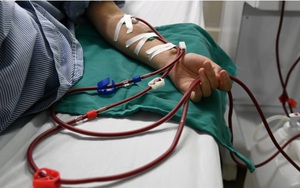 Dấu hiệu suy thận giai đoạn sớm dễ bị bỏ qua, bác sĩ cảnh báo người Việt có dấu hiệu này cần cảnh giác