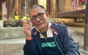 NSND Đức Long độc thân ở tuổi U70: 'Không nhà lầu xe hơi, tôi dùng thẻ xe bus dành cho người già'