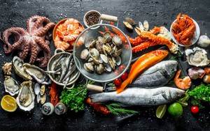 Những thức ăn không nên nấu lại hoặc hâm nóng lại bằng lò vi sóng